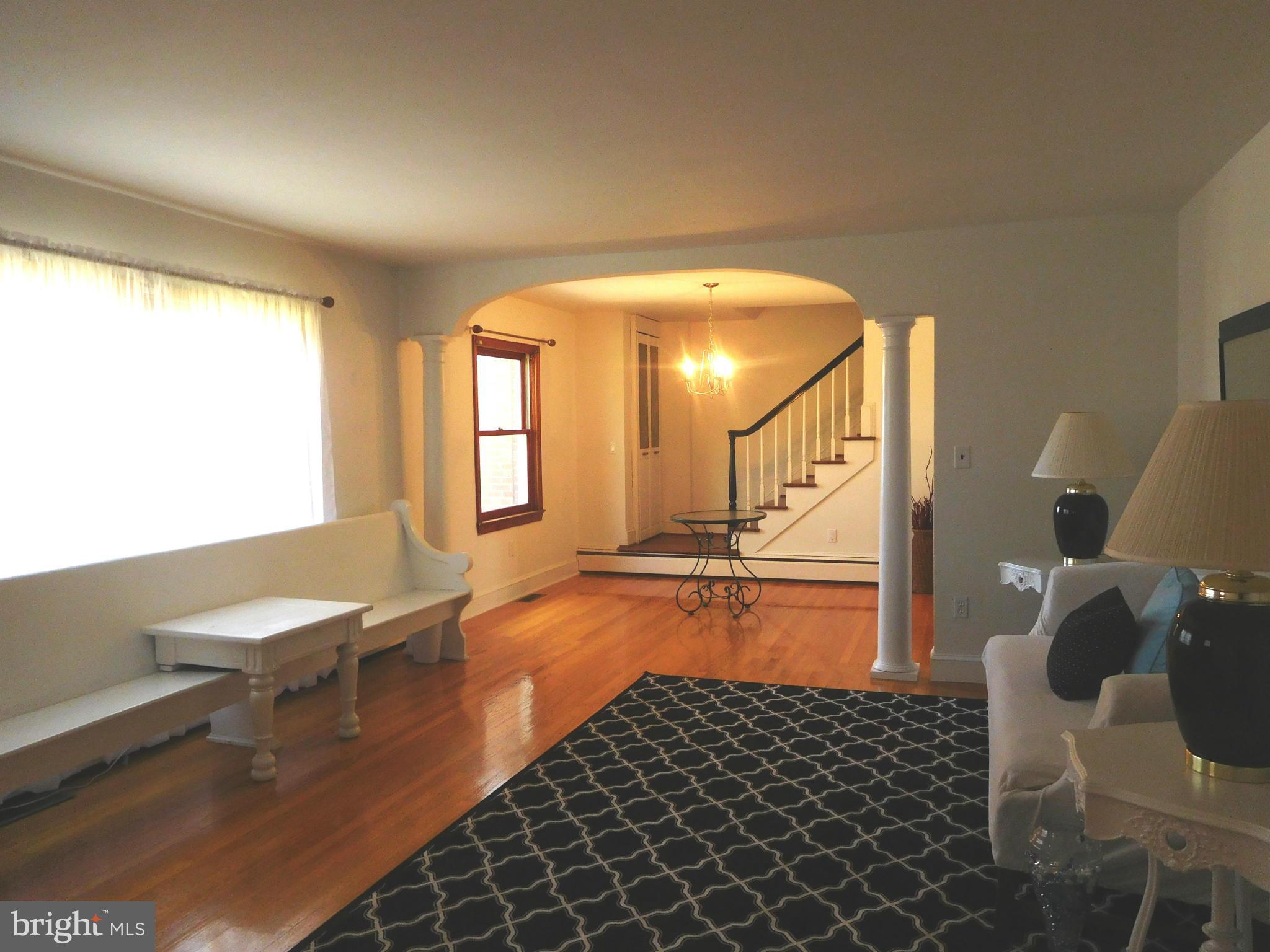 103 Sunrise Avenue Ridgely, MD 21660 - Photo 3 of 23 Living Room