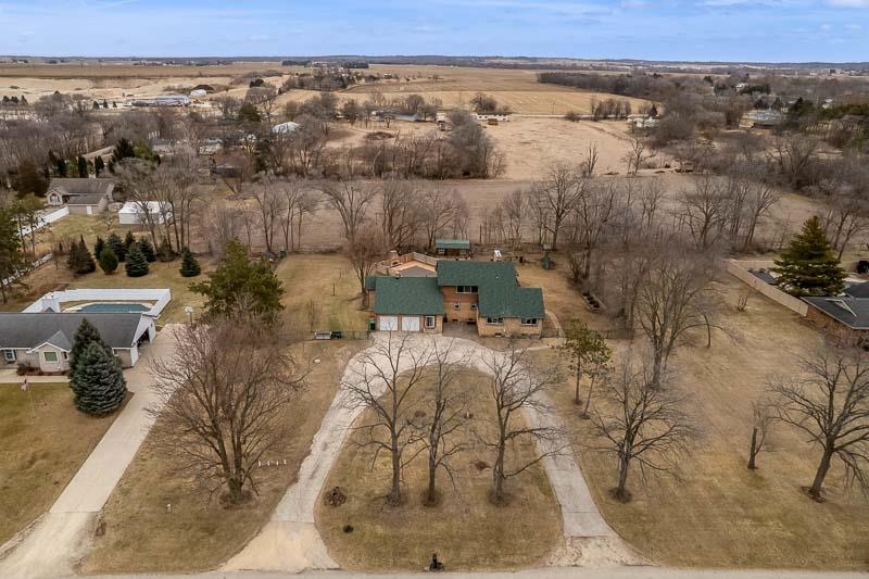 3459 South Flack Road Beloit, WI 53511 - Photo 3 of 82
