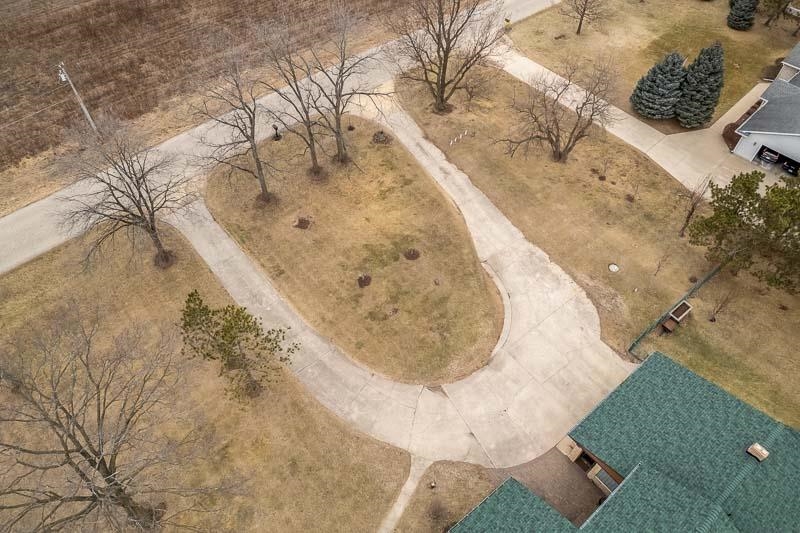 3459 South Flack Road Beloit, WI 53511 - Photo 9 of 82