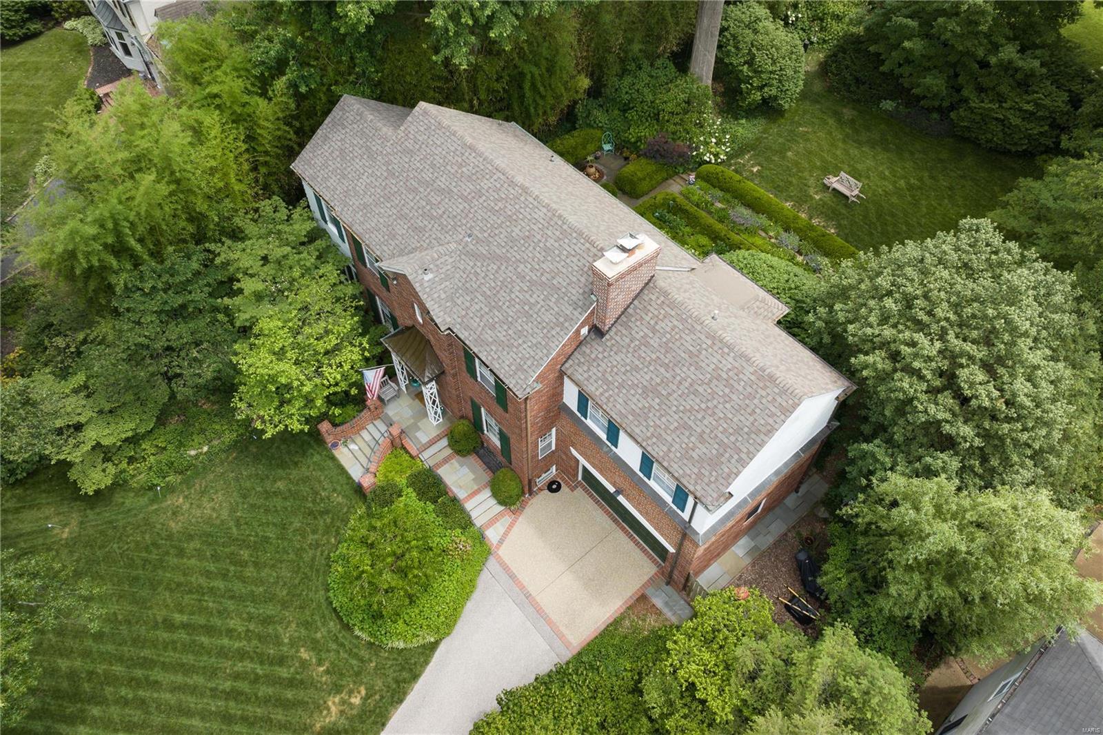 14 Daniel Road St. Louis, MO 63124 - Photo 3 of 37 Gallery Image 3