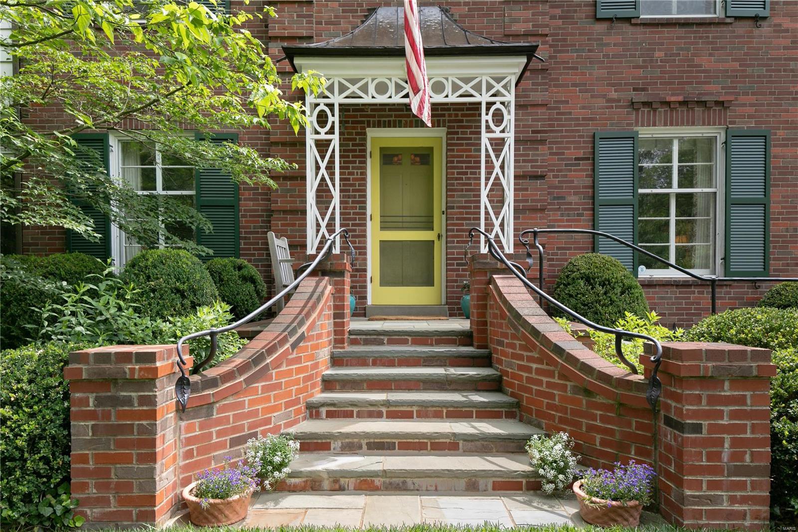 14 Daniel Road St. Louis, MO 63124 - Photo 4 of 37 Gallery Image 4