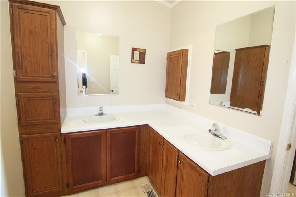 317 Randolph Road Dallas, NC 28034 - Photo 22 of 23 Gallery Image 22