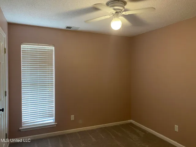 $2,025 | 6166 Sandbourne East, Olive Branch, MS 38654