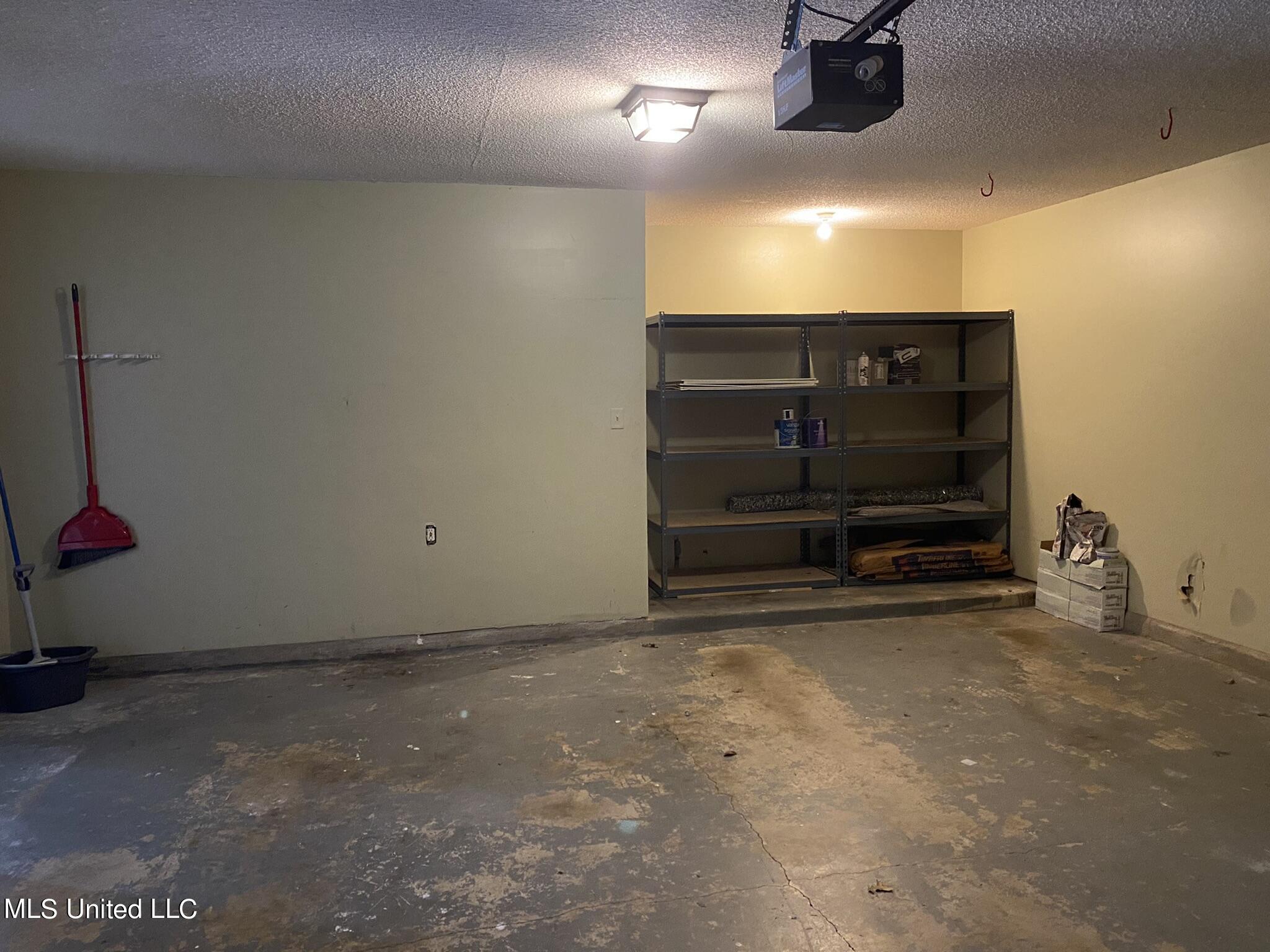 6166 Sandbourne East Olive Branch, MS 38654 - Photo 19 of 26 IMG_5305