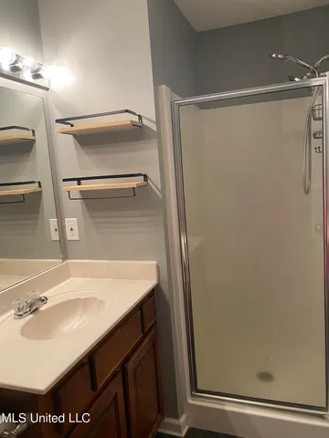 $2,025 | 6166 Sandbourne East, Olive Branch, MS 38654