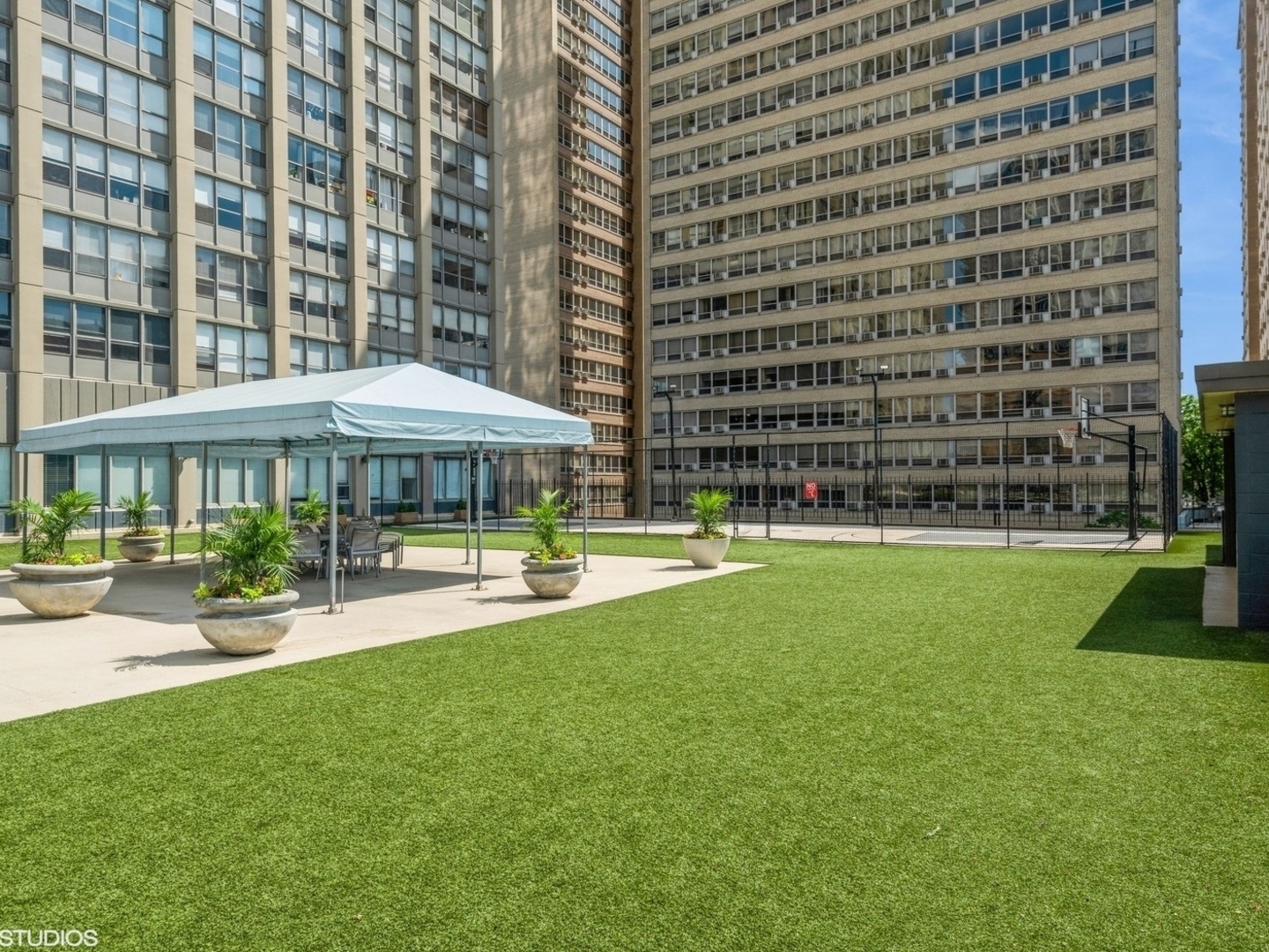 655 West Irving Park Road, Unit 5411 Chicago, IL 60613 - Photo 23 of 31 Gallery Image 23