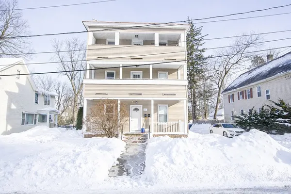 $2,195 | 15 Casimir Street, Unit 3, Westfield, MA 01085