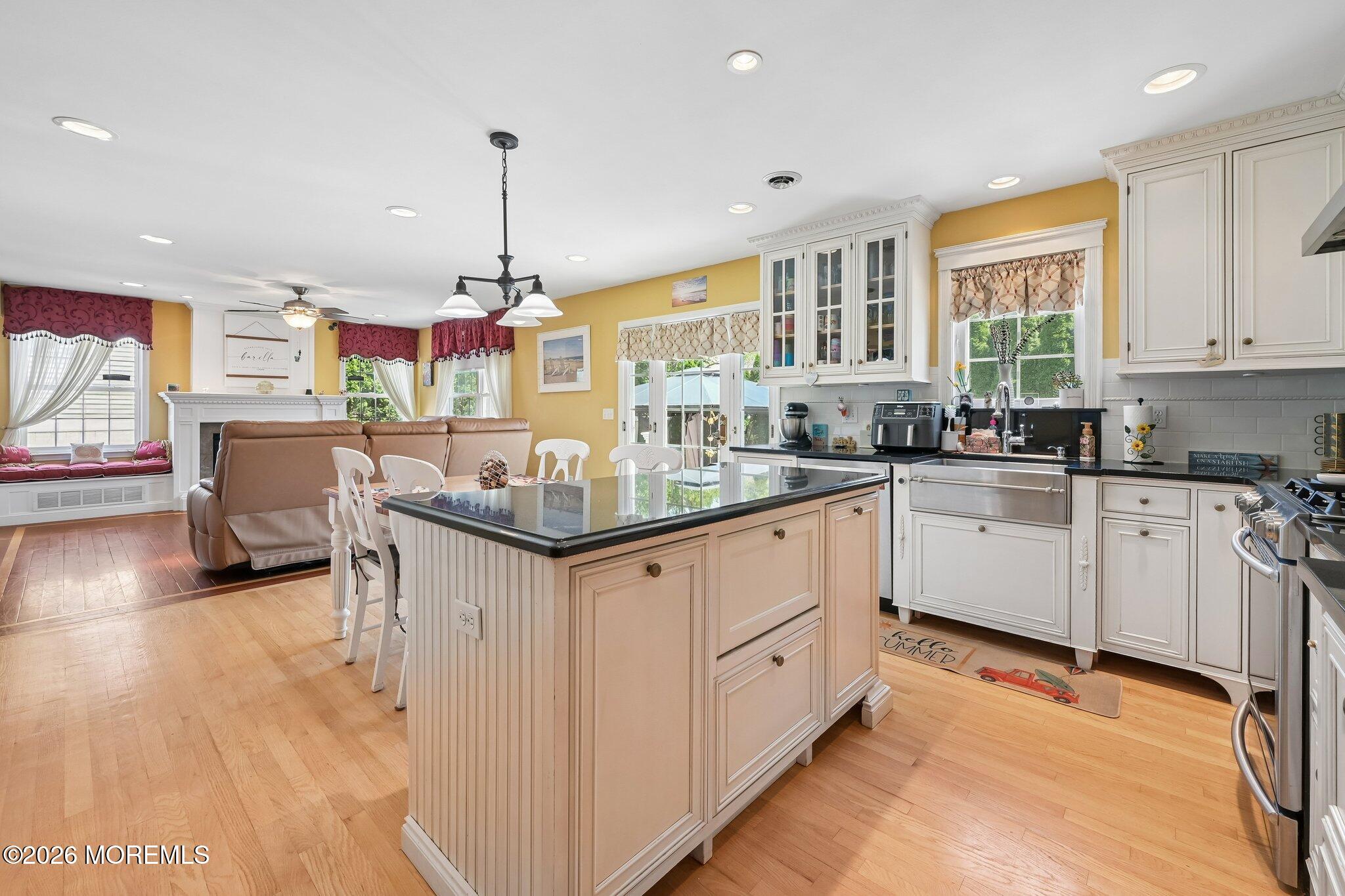 155 Riptide Avenue Manahawkin, NJ 08050 - Photo 15 of 34 009