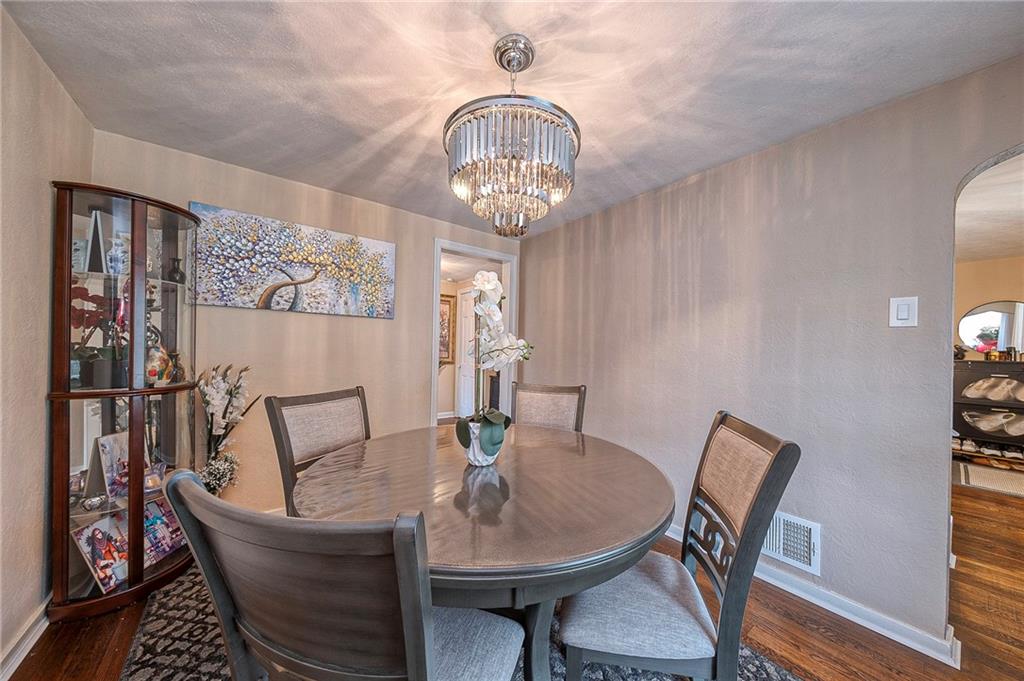 632 Highview Road Pittsburgh, PA 15234 - Photo 10 of 37