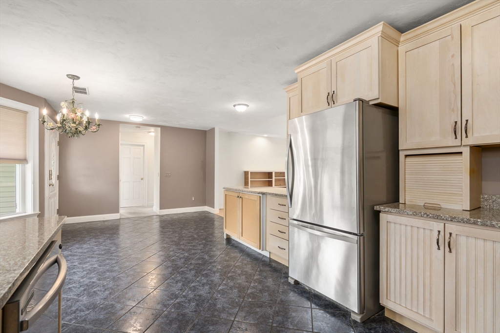 893 Cronin Road Warren, MA 01585 - Photo 12 of 38