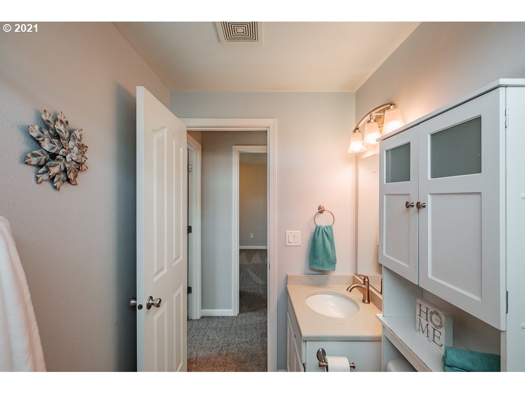 741 Salamander Road Southeast Jefferson, OR 97352 - Photo 20 of 32 Gallery Image 20