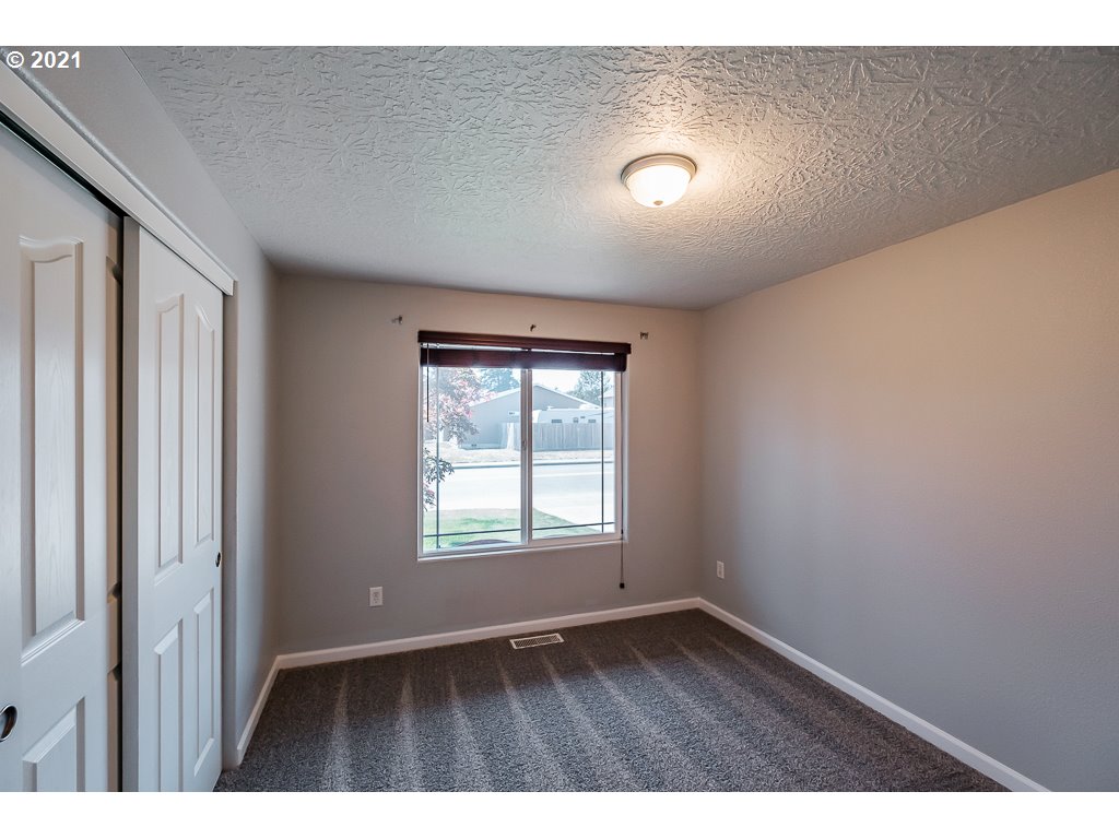 741 Salamander Road Southeast Jefferson, OR 97352 - Photo 21 of 32 Gallery Image 21