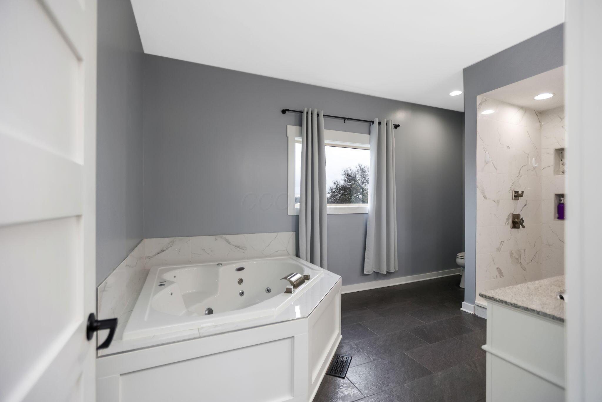 1230 Park Road Mount Vernon, OH 43050 - Photo 13 of 69 34-web-or-mls-BS5A0534