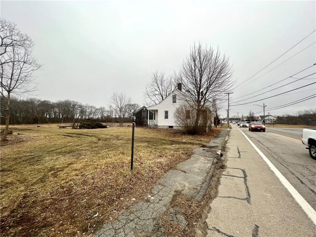 314 Market Street Warren, RI 02885 - Photo 2 of 6