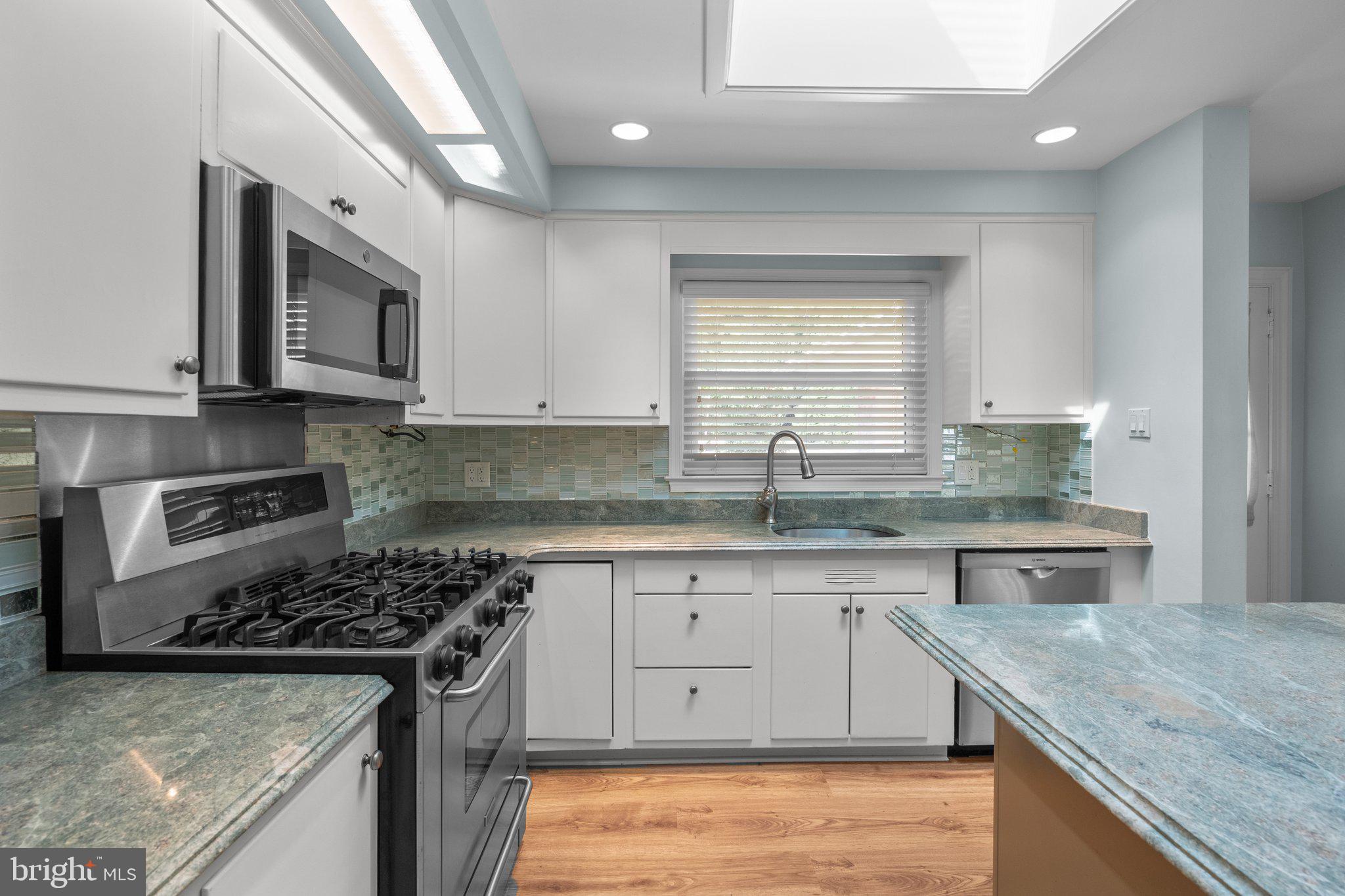 1364 Welsh Road Huntingdon Valley, PA 19006 - Photo 11 of 51 Kitchen
