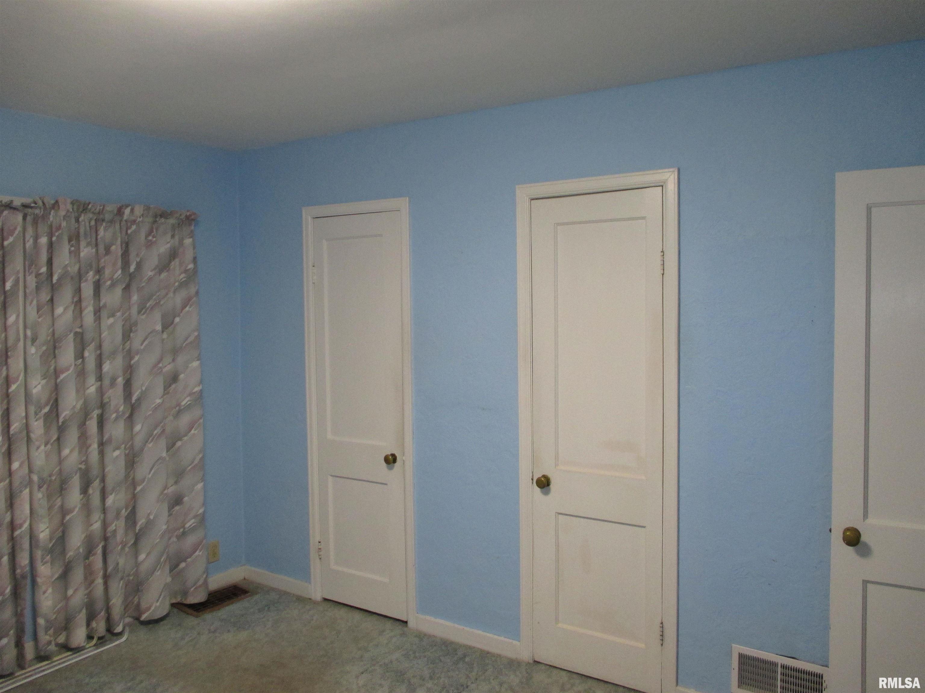 2211 West Clarke Avenue West Peoria, IL 61604 - Photo 21 of 53