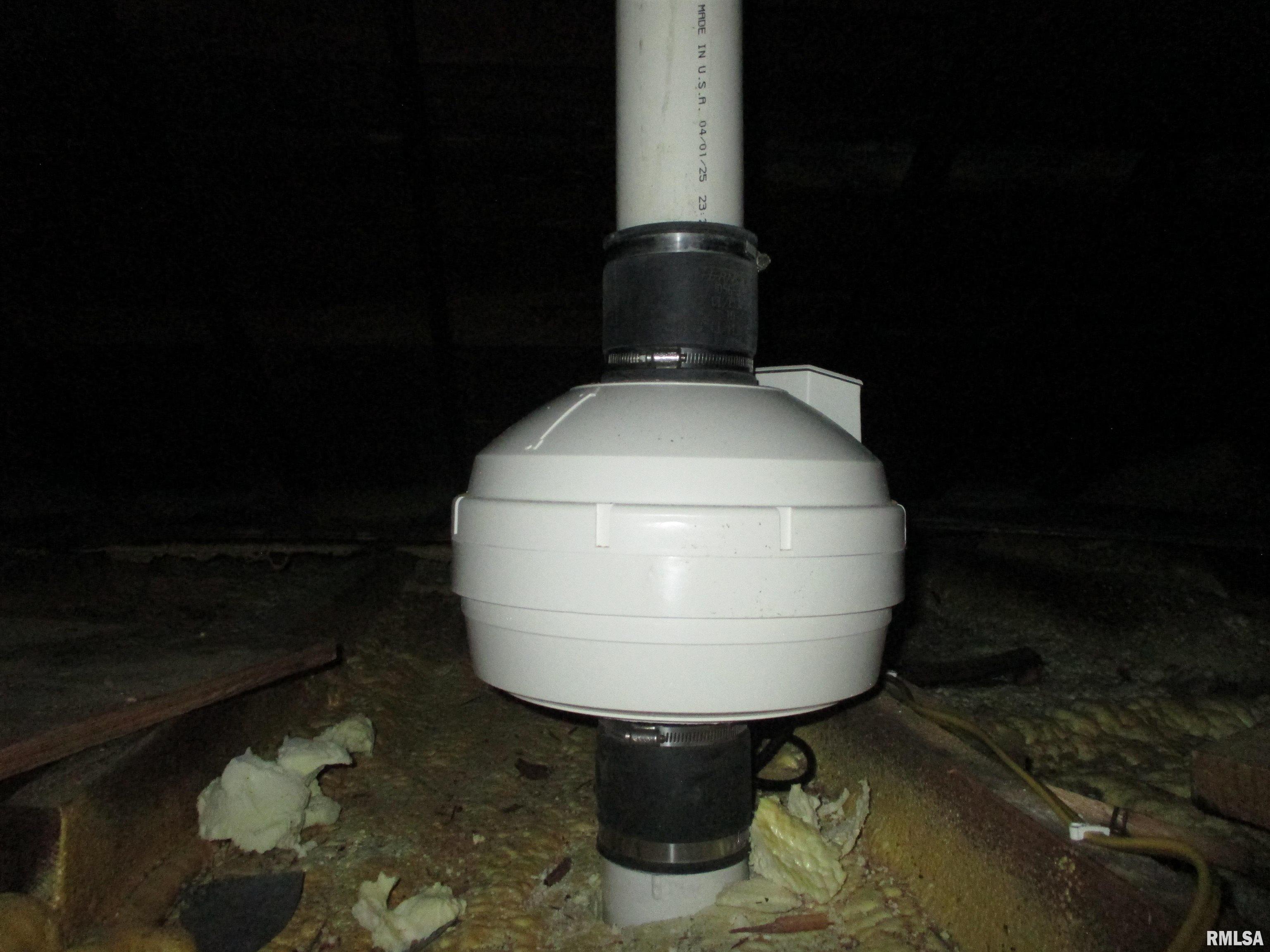 2211 West Clarke Avenue West Peoria, IL 61604 - Photo 24 of 53