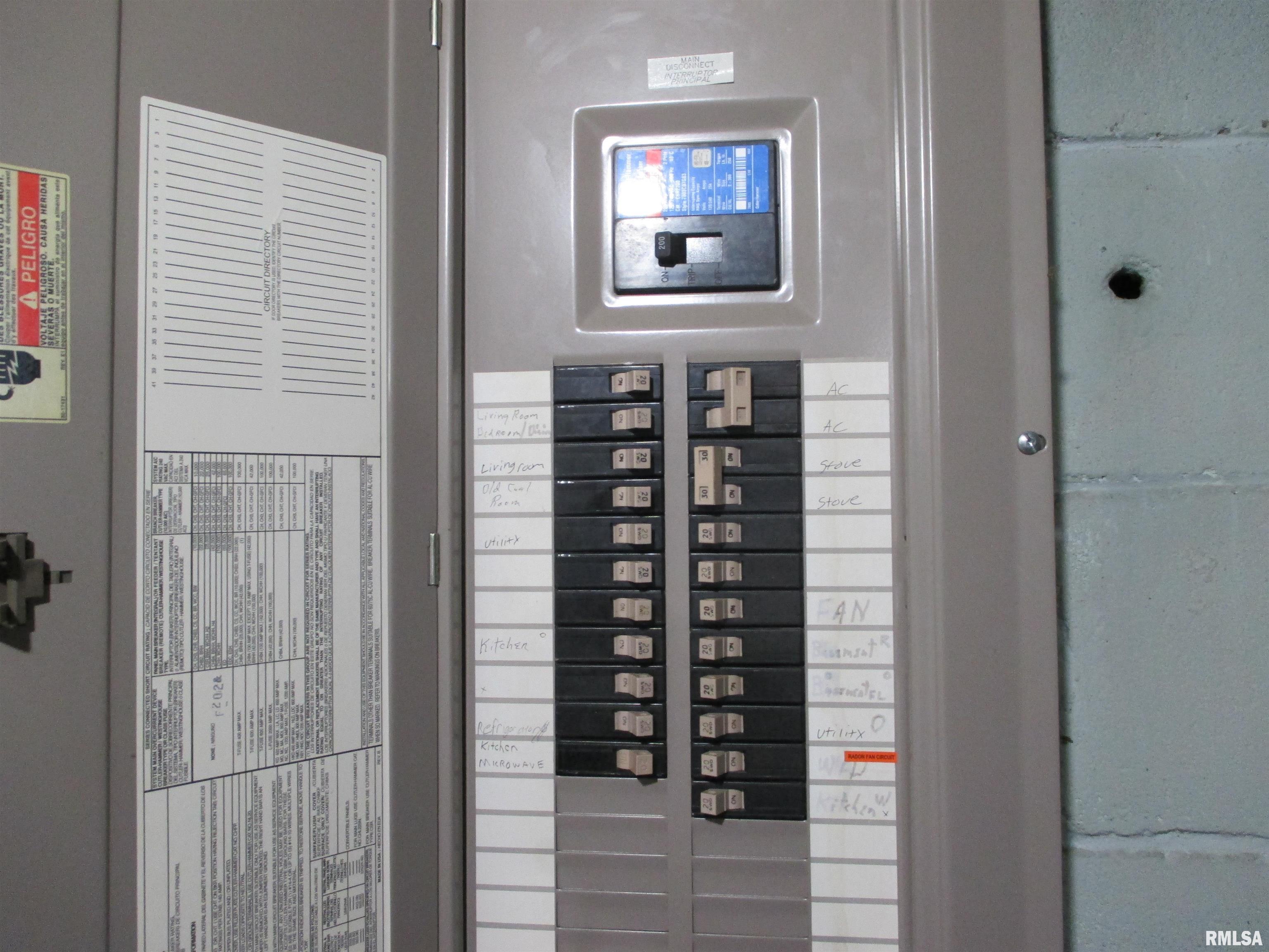 2211 West Clarke Avenue West Peoria, IL 61604 - Photo 41 of 53