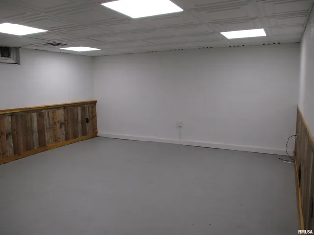 $120,000 | 2211 West Clarke Avenue, West Peoria, IL 61604