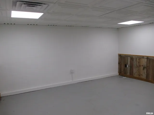 $120,000 | 2211 West Clarke Avenue, West Peoria, IL 61604