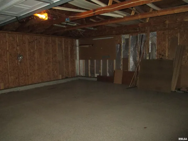 $120,000 | 2211 West Clarke Avenue, West Peoria, IL 61604