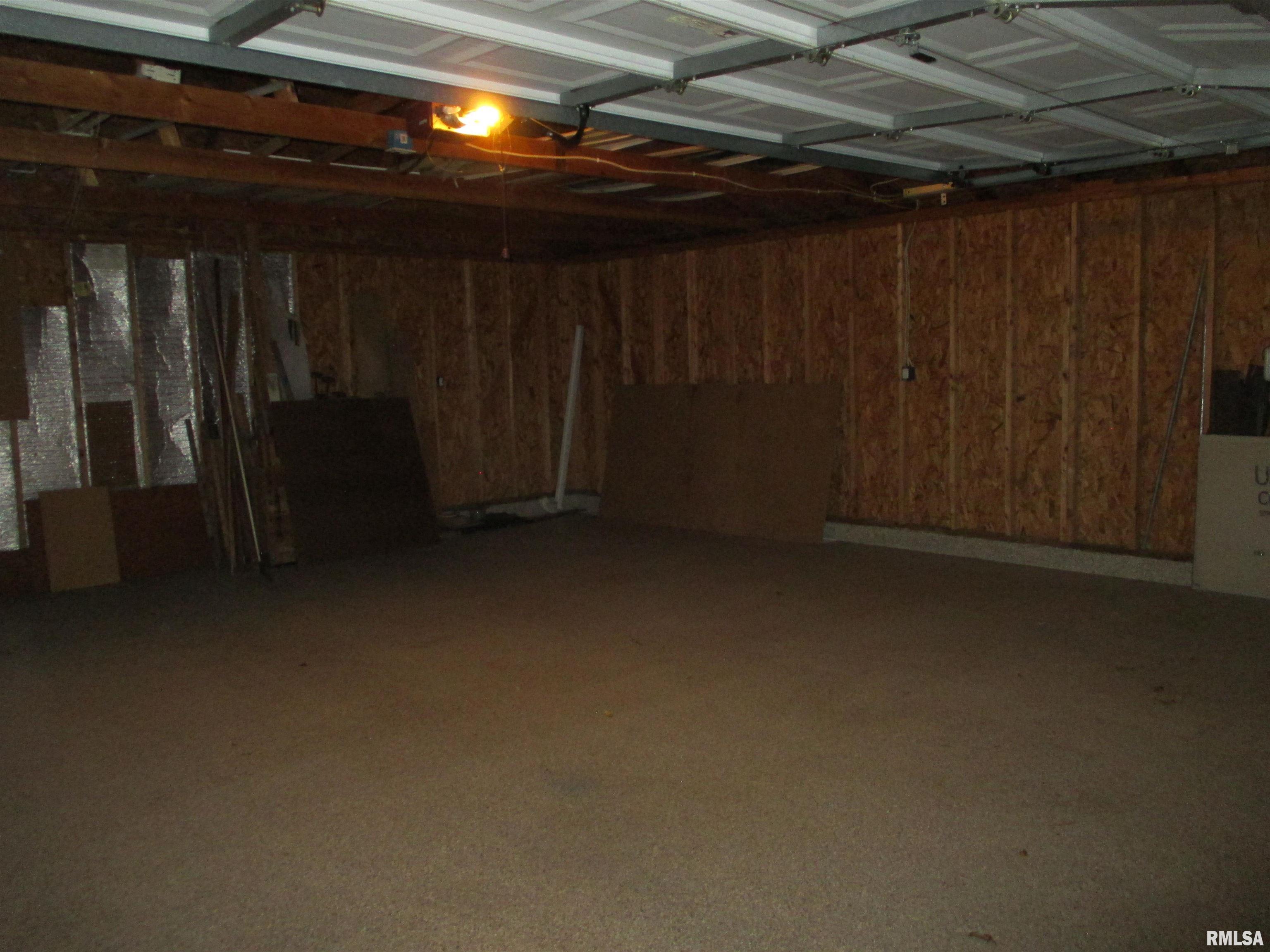 2211 West Clarke Avenue West Peoria, IL 61604 - Photo 53 of 53