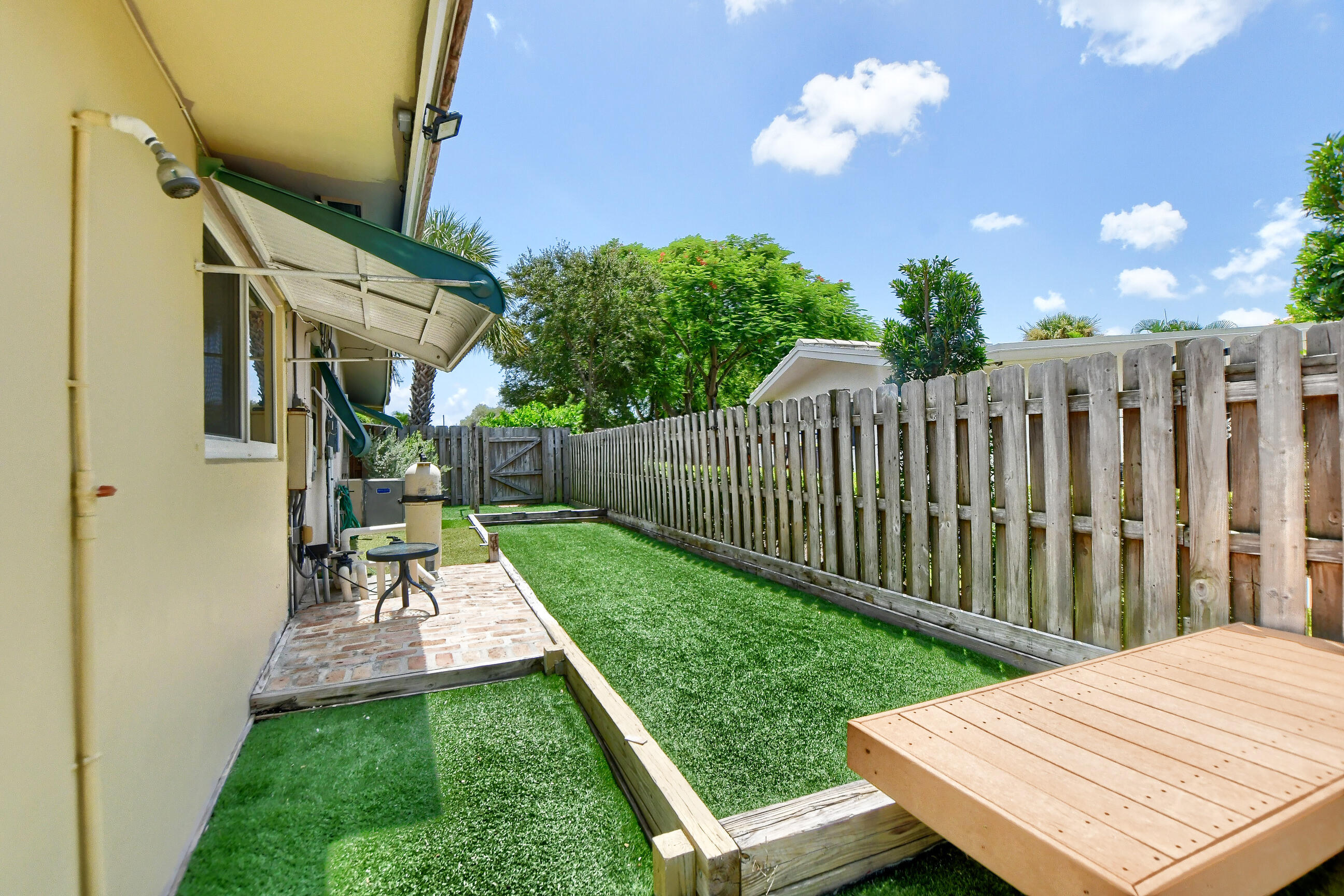 353 Southwest 7th Terrace Boca Raton, FL 33486 - Photo 20 of 22 36_ebf_0430-hdr(5)