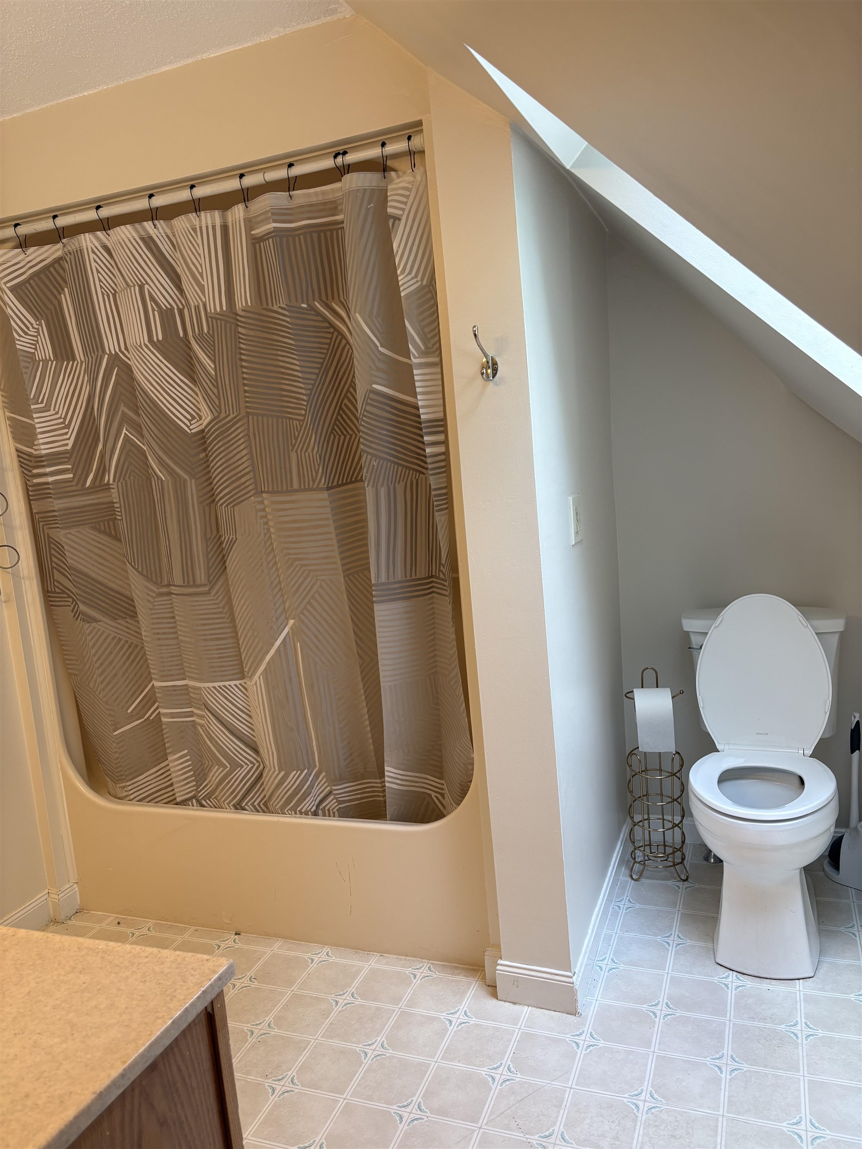 103 Durham Road, Unit B Dover, NH 03820 - Photo 11 of 13