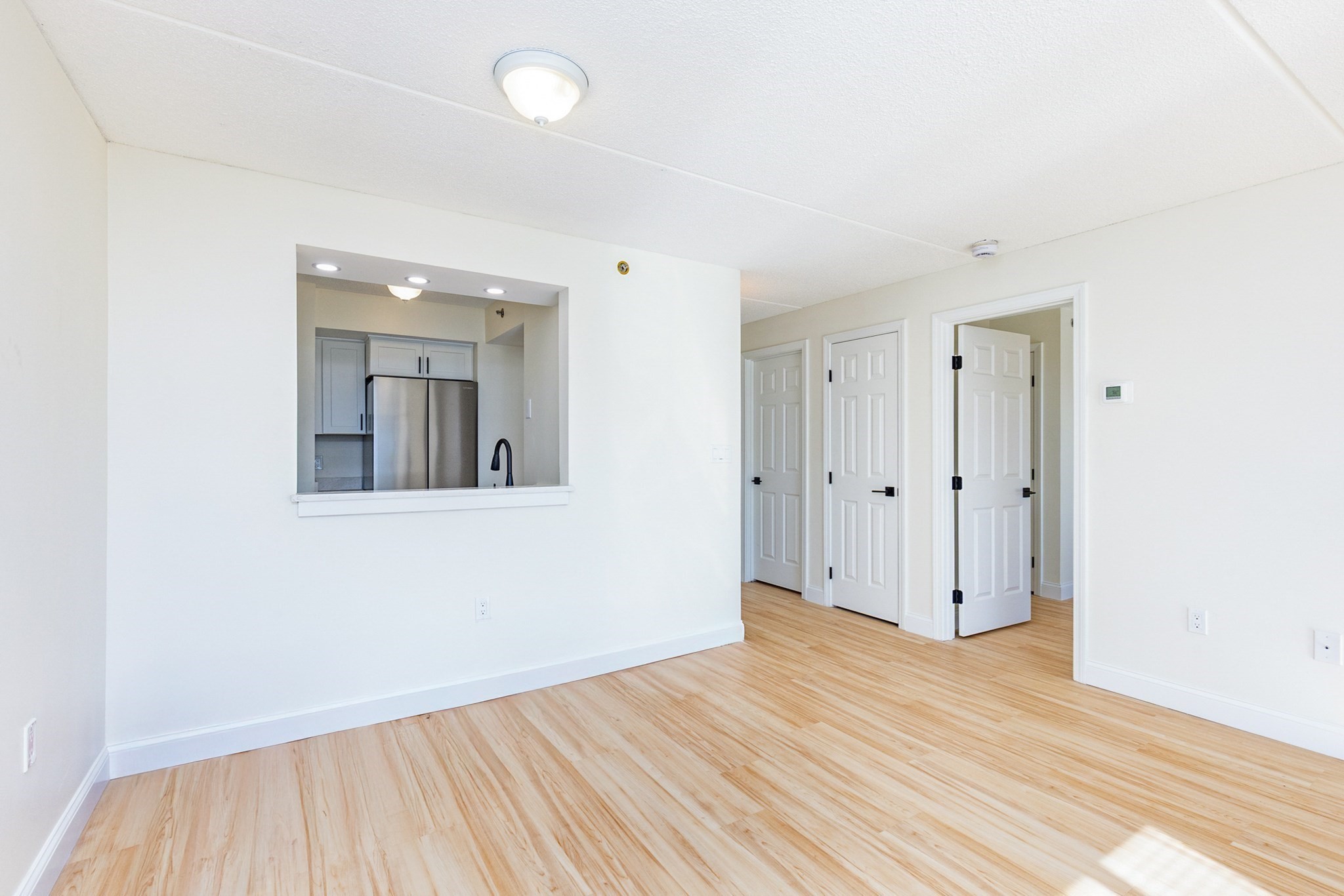 60 Rantoul Street, Unit 503N Beverly, MA 01915 - Photo 4 of 21 Gallery Image 4