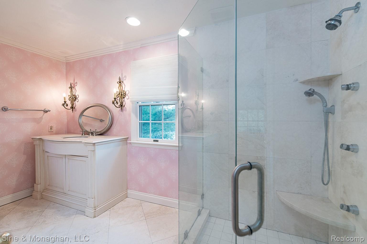 251 Moran Road Grosse Pointe, MI 48236 - Photo 26 of 47 DSC_1708.jpg