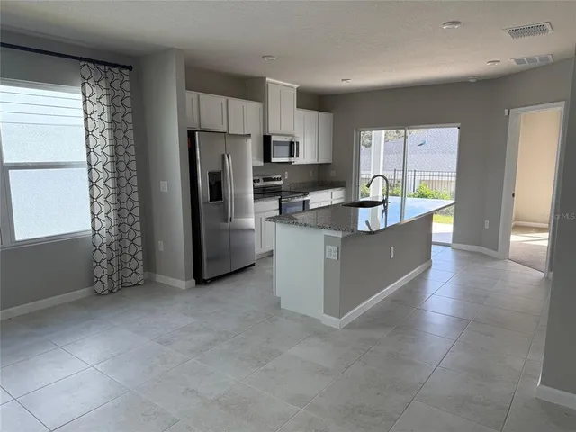 $2,100 | 1200 Port Blue Way, Lady Lake, FL 32159