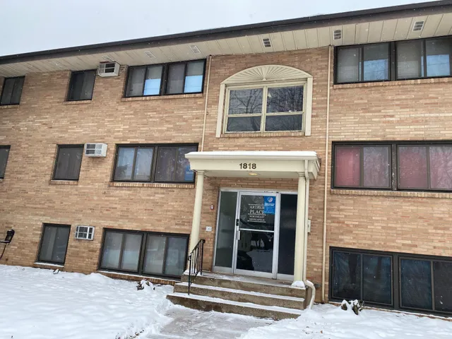 $89,900 | 1818 Northeast Arthur Street, Unit 2, Minneapolis, MN 55418