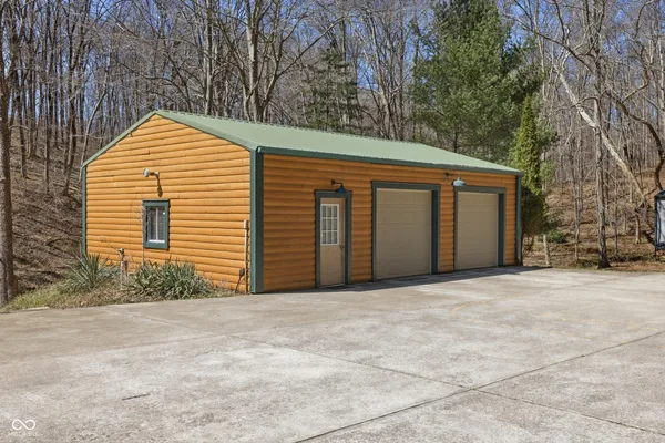 $795,000 | 2901 North Pierce Drive, Solsberry, IN 47459