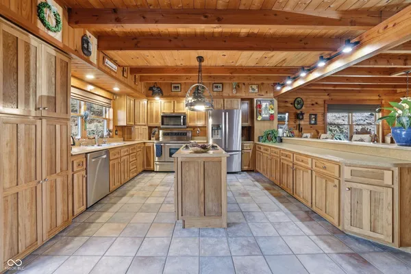 $795,000 | 2901 North Pierce Drive, Solsberry, IN 47459