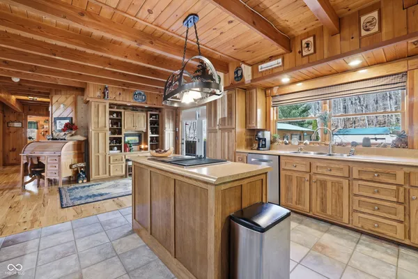 $795,000 | 2901 North Pierce Drive, Solsberry, IN 47459