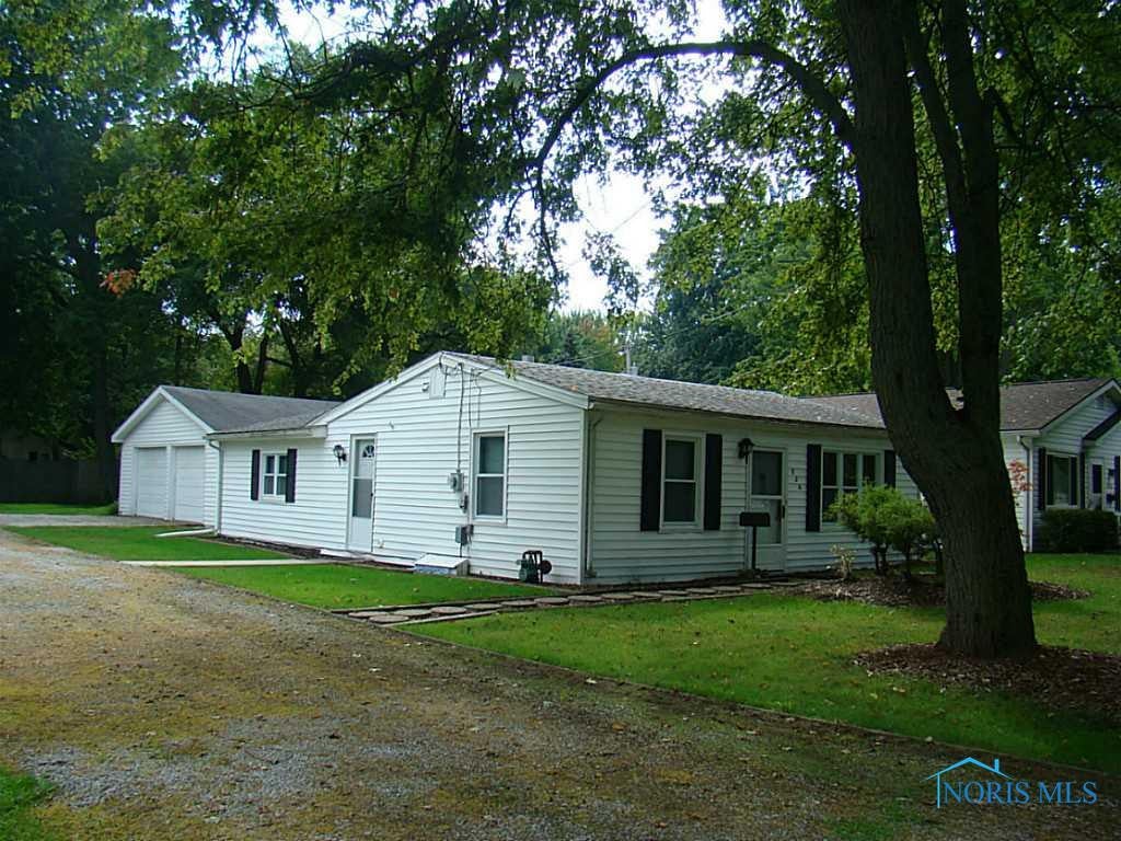 926 Rochelle Road Toledo, OH 43615 - Photo 1 of 12 Exterior Front.