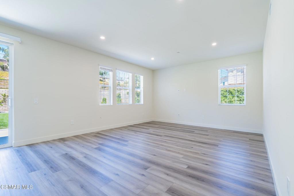 4683 Summit Avenue Simi Valley, CA 93063 - Photo 20 of 76