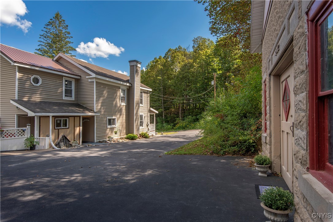 9571 Summit Road Paris, NY 13318 - Photo 7 of 50