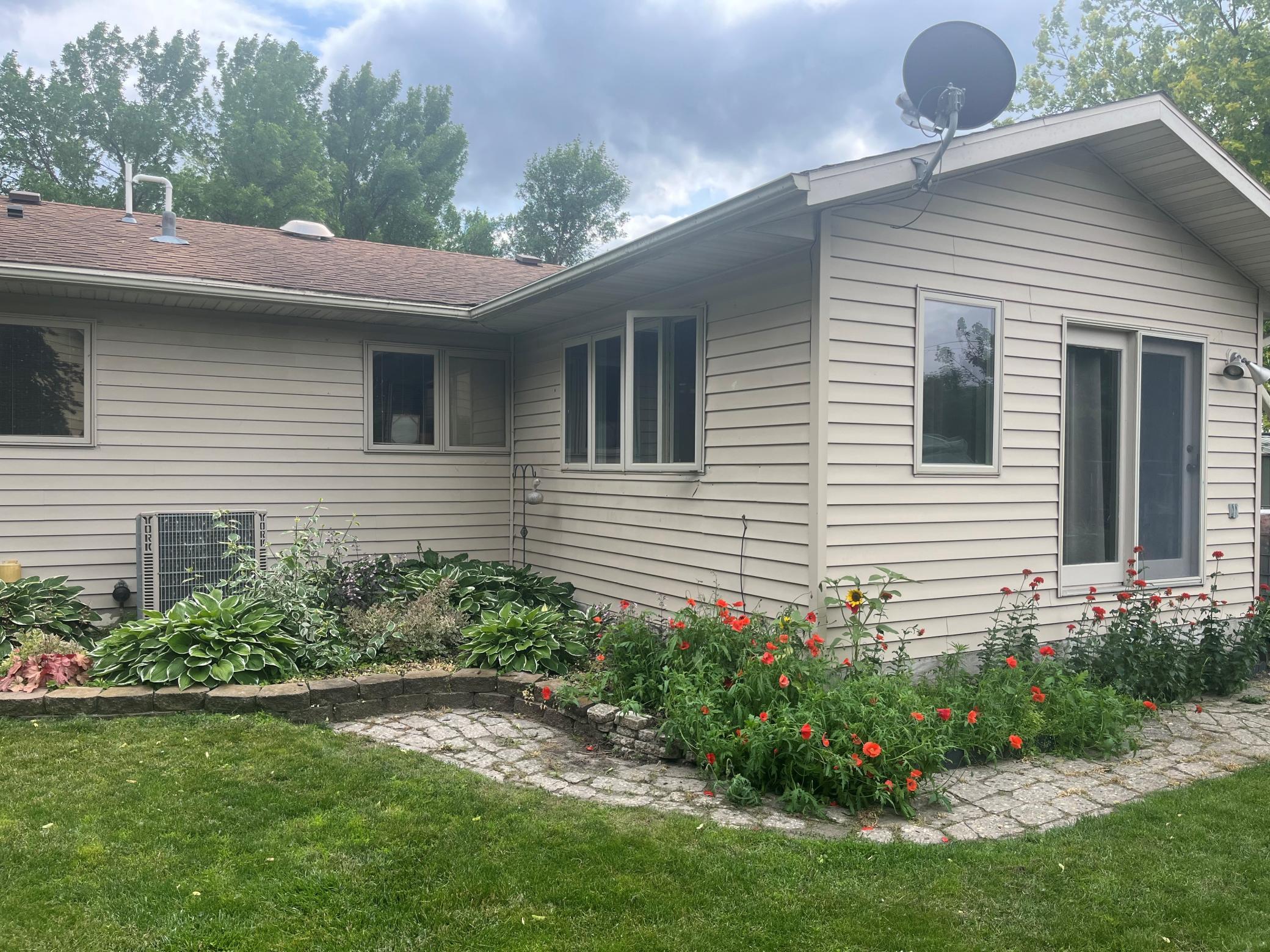 301 5th Street Southwest Hankinson, ND 58041 - Photo 13 of 36