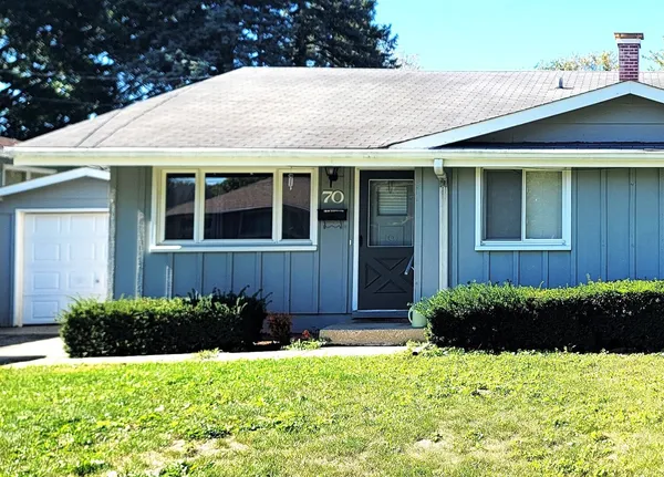 $1,800 | 70 Pine Court, Crystal Lake, IL 60014