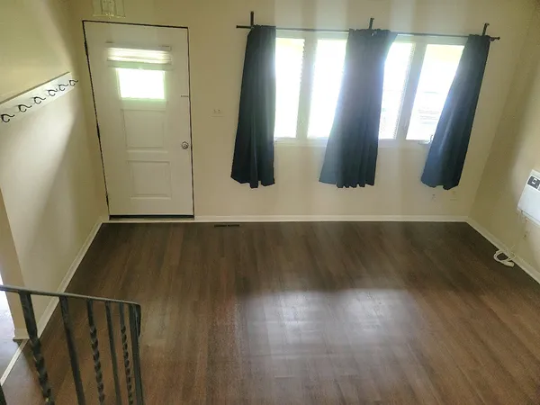 $1,800 | 70 Pine Court, Crystal Lake, IL 60014