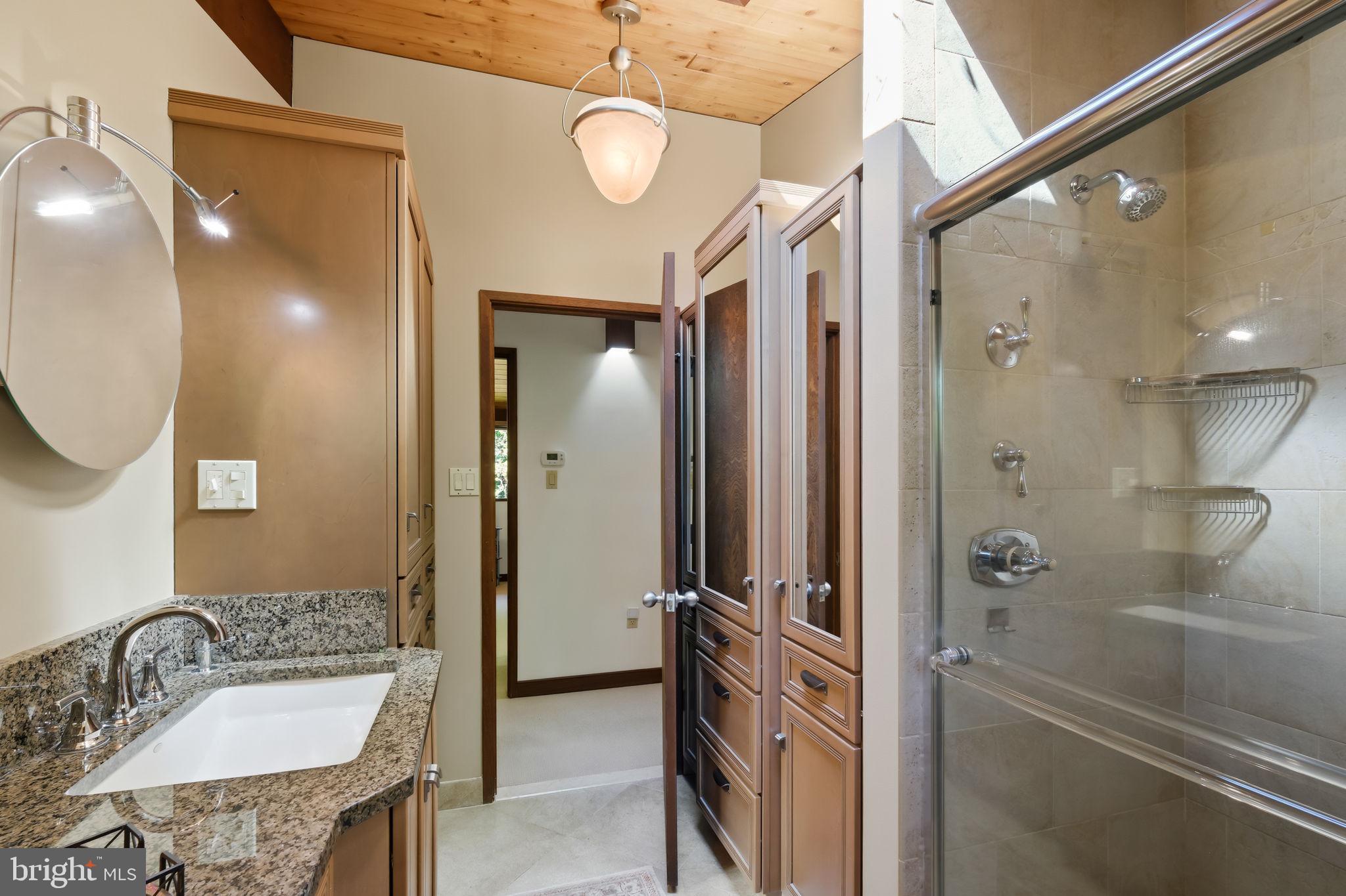7908 Fenway Road Bethesda, MD 20817 - Photo 21 of 43 Full Bath