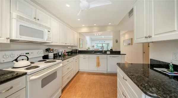 $2,500 | 1611 Clower Creek Drive, Unit HA237, Sarasota, FL 34231