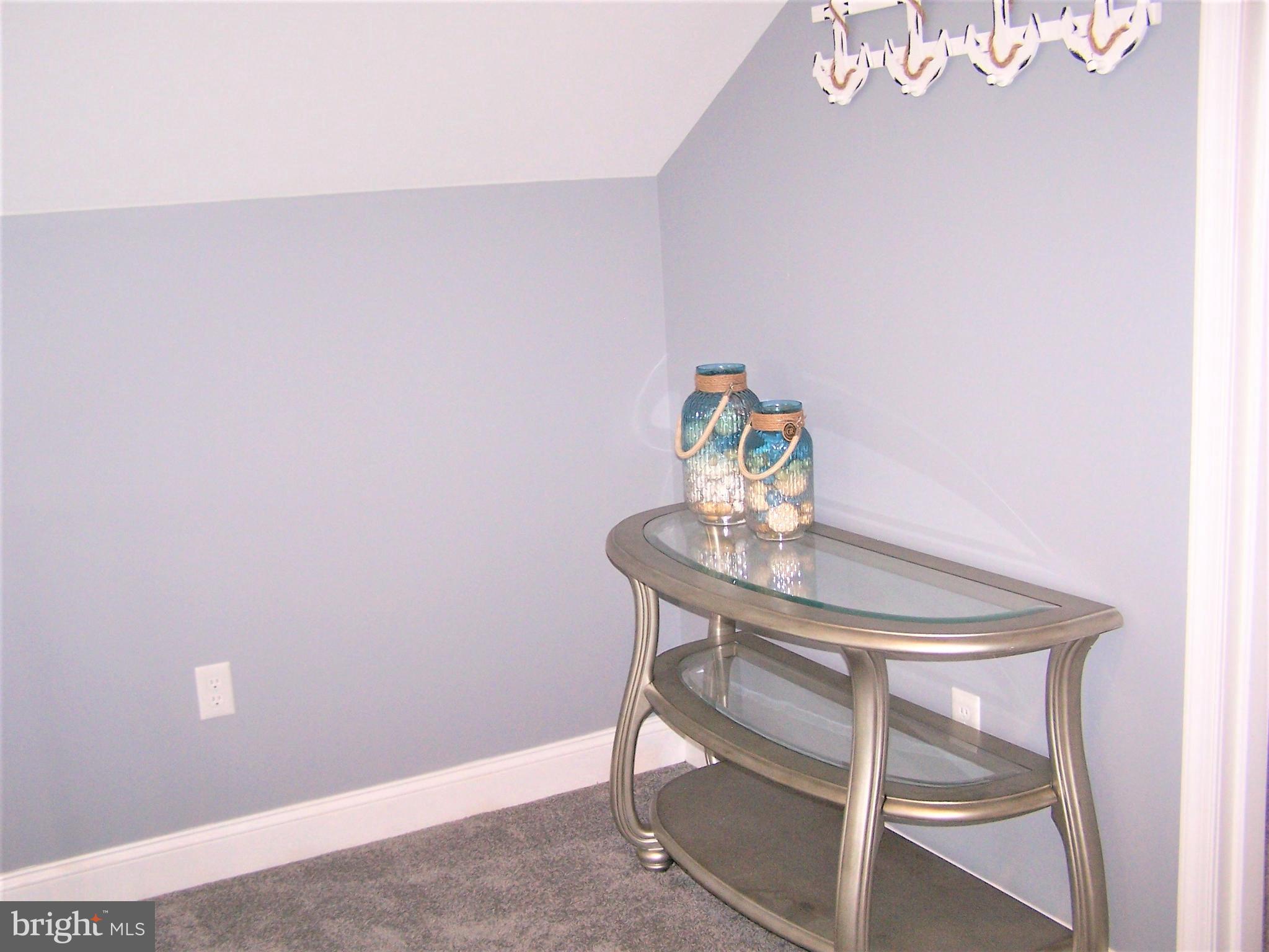 199 Clamshell Road Ocean City, MD 21842 - Photo 44 of 65 Sitting Area Upstairs