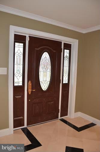 806 West Nettle Tree Road Sterling, VA 20164 - Photo 4 of 15 Interior (General)