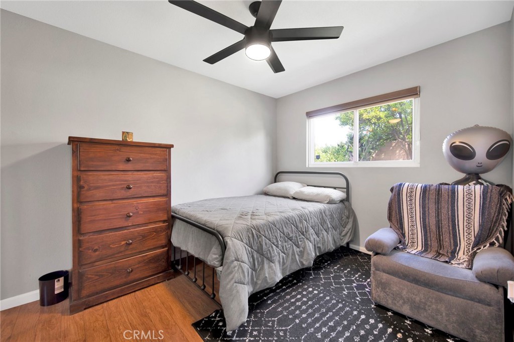 297 West Kirkwall Road Azusa, CA 91702 - Photo 9 of 18