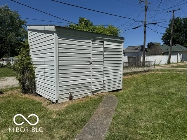 $96,900 | 408 West Kickapoo Street, Hartford City, IN 47348