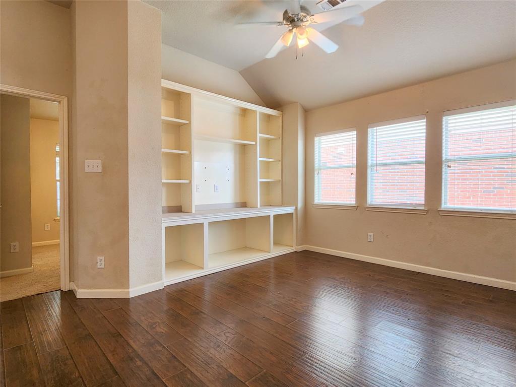 1605 Cardinal Way Aubrey, TX 76227 - Photo 8 of 22