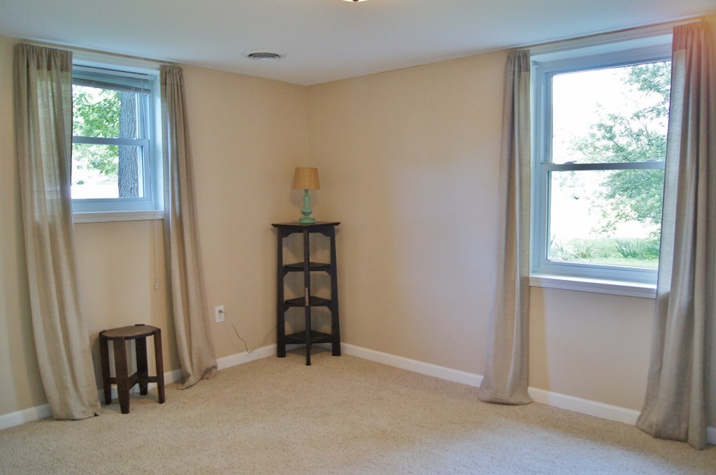 1427 Wooster Road Winona Lake, IN 46590 - Photo 17 of 28 Gallery Image 17