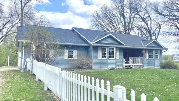 $429,900 | 25450 County State Aid Highway 14, Darwin, MN 55324